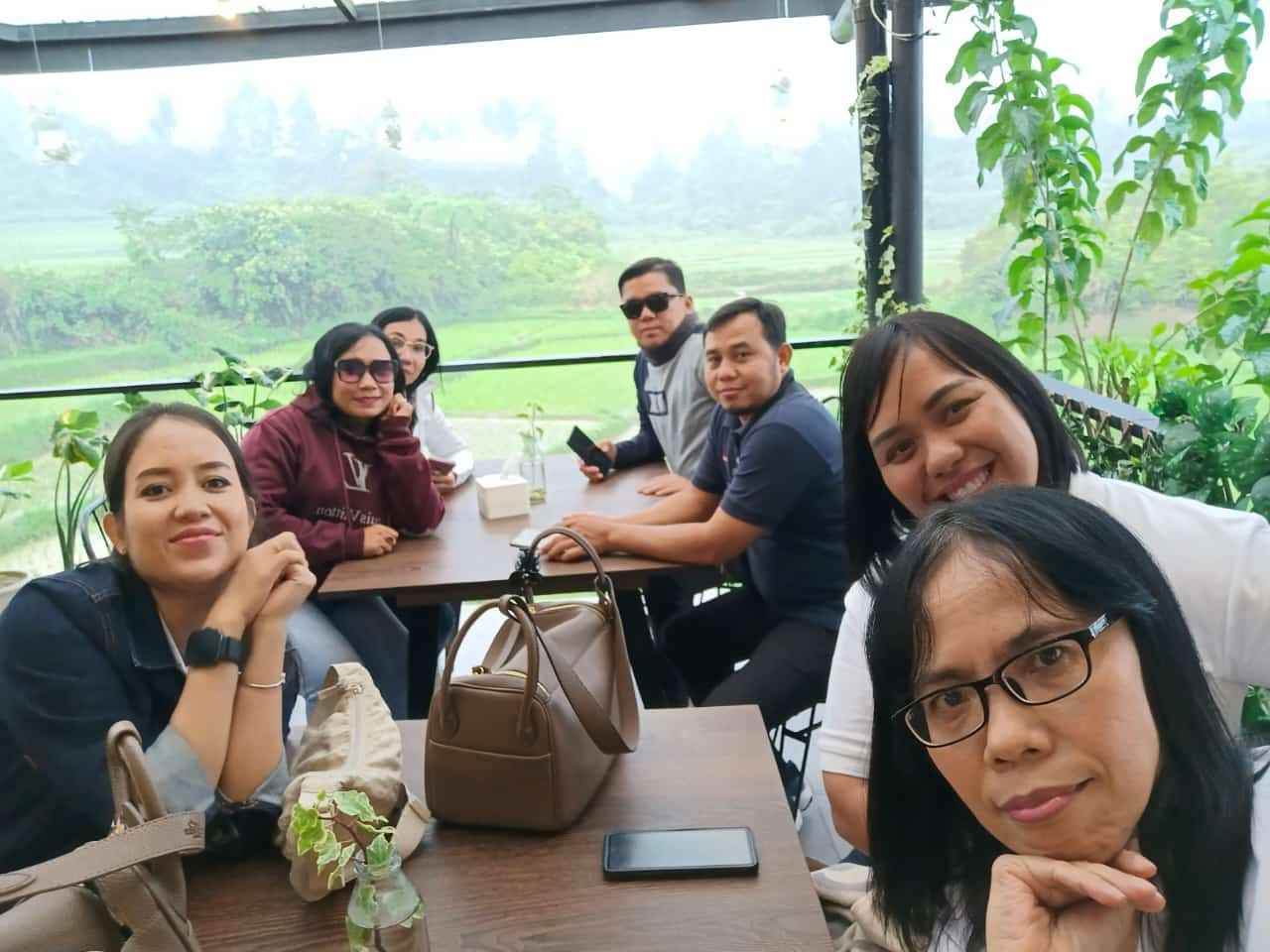 Sembari Menanti hidangan Kopi Piltik Siborong-borong